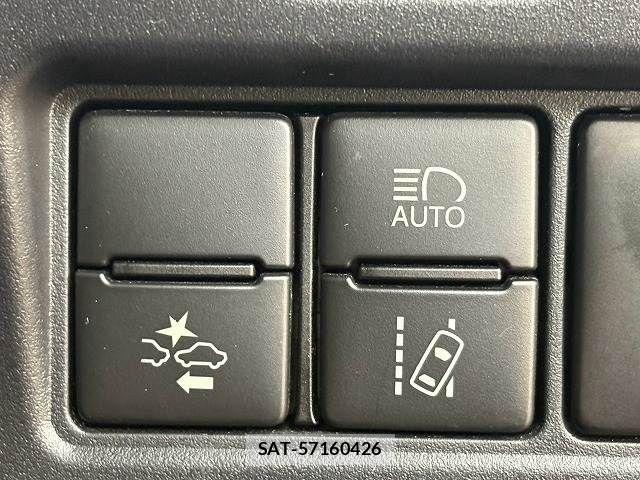 Toyota ESQUIRE 2019-09 8795888-6