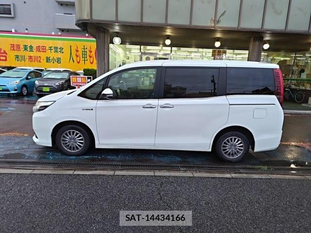 Toyota ESQUIRE 2016-01 8795886-11