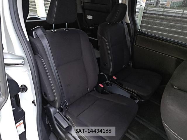 Toyota ESQUIRE 2016-01 8795886-24