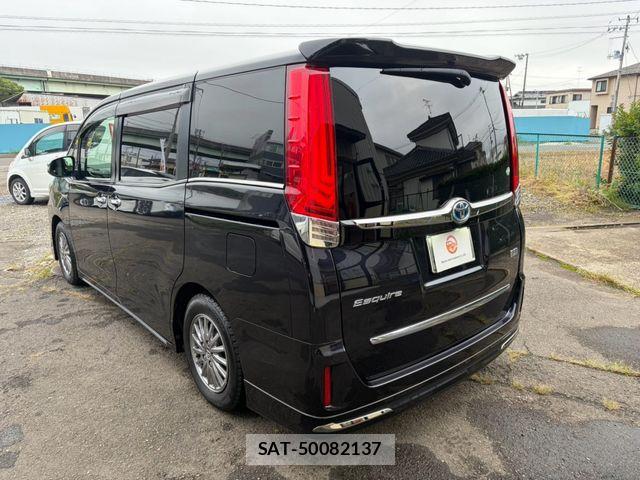 Toyota ESQUIRE 2016-12 8828927-4