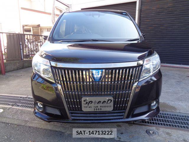 Toyota ESQUIRE 2017-04 8828925-1