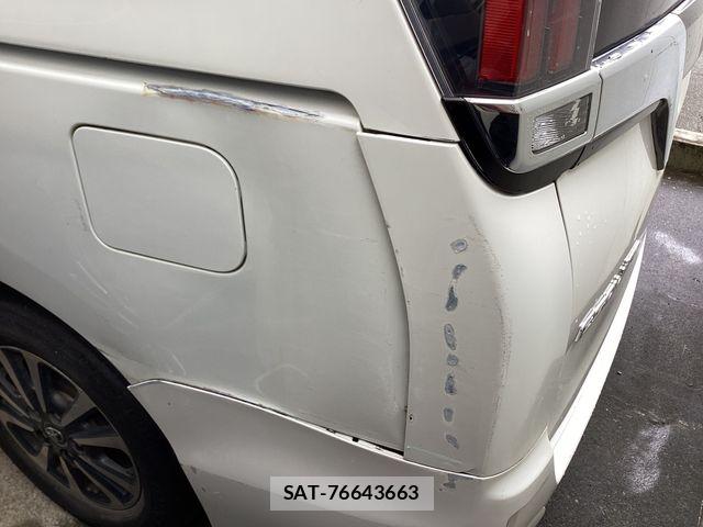 Toyota ESQUIRE 2017-08 8828924-17