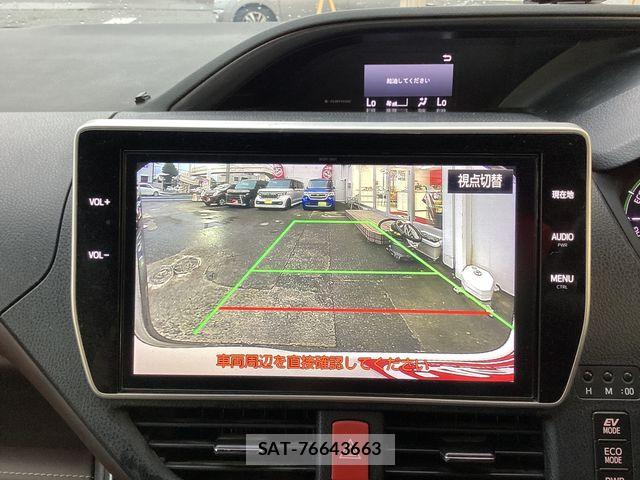 Toyota ESQUIRE 2017-08 8828924-5