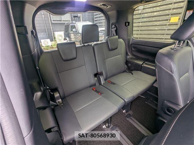 Toyota ESQUIRE 2017-09 8848896-11
