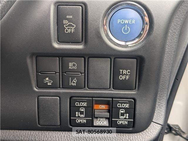 Toyota ESQUIRE 2017-09 8848896-15