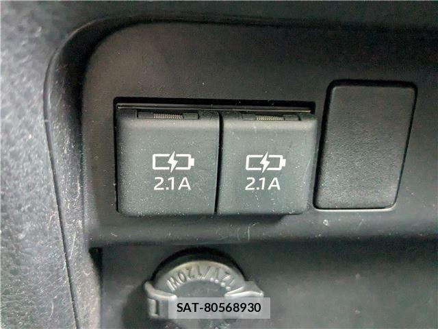 Toyota ESQUIRE 2017-09 8848896-25