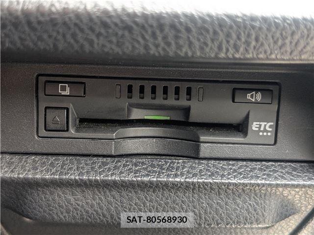 Toyota ESQUIRE 2017-09 8848896-27