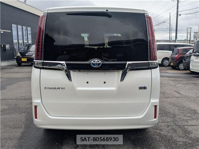 Toyota ESQUIRE 2017-09 8848896-5