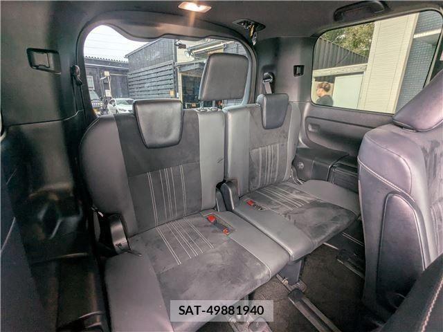 Toyota ESQUIRE 2020-12 8847886-11