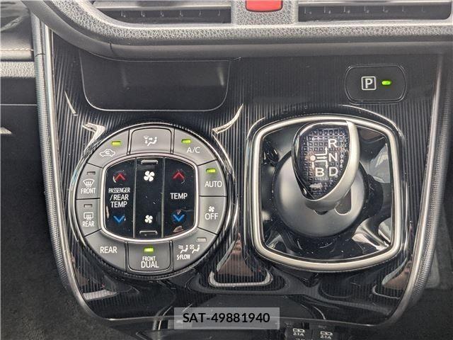 Toyota ESQUIRE 2020-12 8847886-19