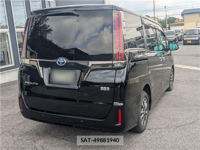 Toyota ESQUIRE 2020-12 8847886-4