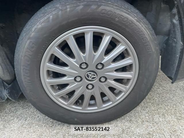 Toyota ESQUIRE 2015-02 8848897-7