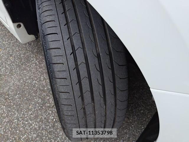 Toyota ESQUIRE 2015-12 8879652-11