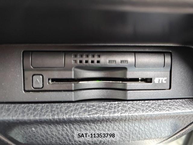 Toyota ESQUIRE 2015-12 8879652-14