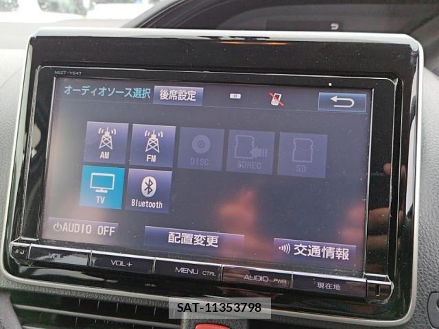 Toyota ESQUIRE 2015-12 8879652-17