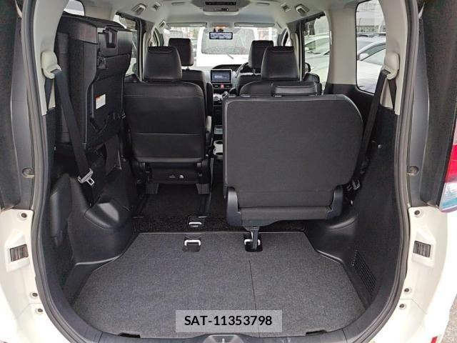 Toyota ESQUIRE 2015-12 8879652-25