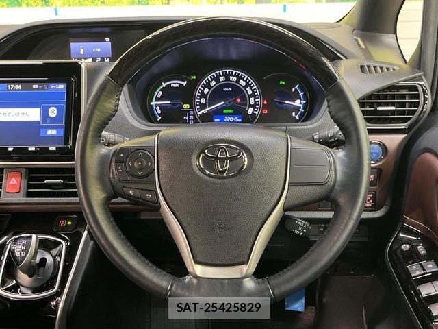 Toyota ESQUIRE 2021-06 8879646-11