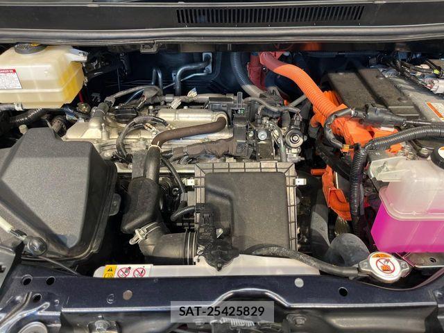 Toyota ESQUIRE 2021-06 8879646-17