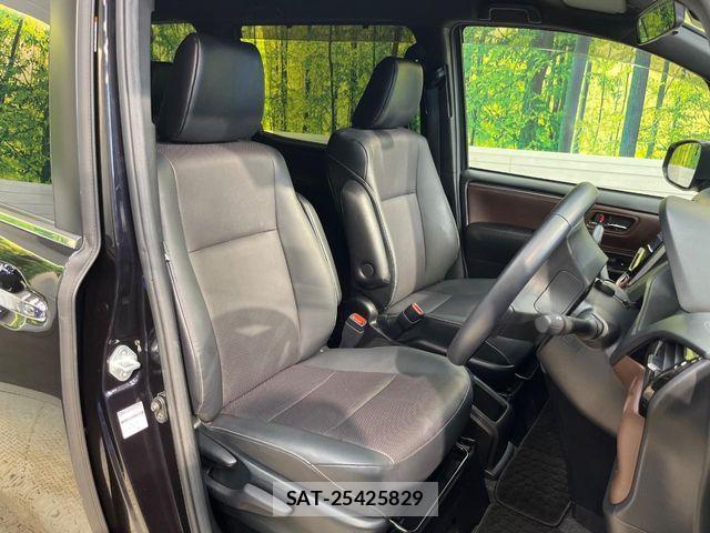 Toyota ESQUIRE 2021-06 8879646-7