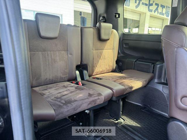 Toyota ESQUIRE 2018-03 8879650-10