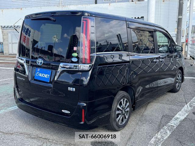 Toyota ESQUIRE 2018-03 8879650-4