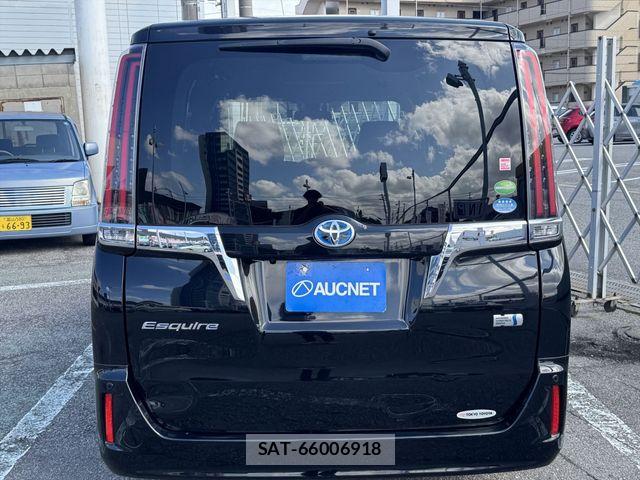 Toyota ESQUIRE 2018-03 8879650-5