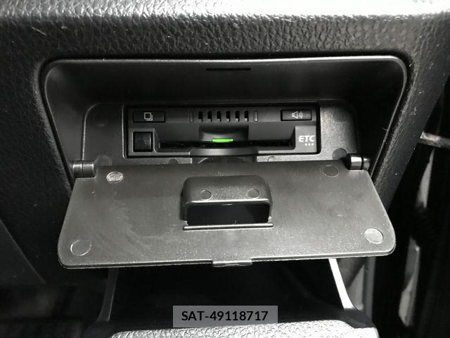 Toyota ESQUIRE 2020-01 8879647-23