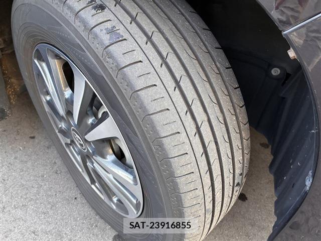 Toyota ESQUIRE 2020-01 8879648-16