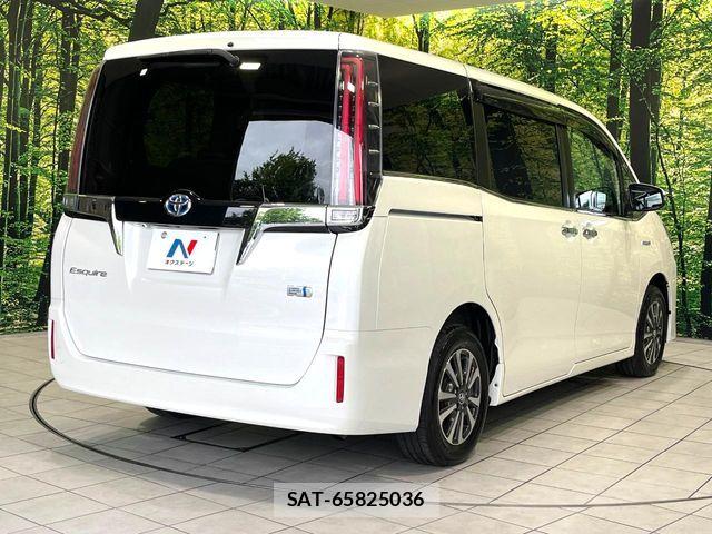 Toyota ESQUIRE 2018-01 8879649-16