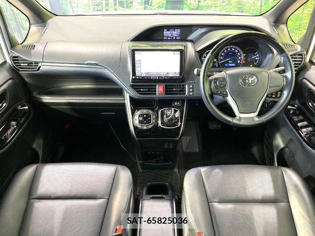 Toyota ESQUIRE 2018-01 8879649-1