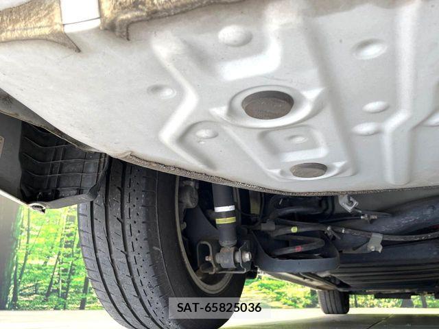 Toyota ESQUIRE 2018-01 8879649-19