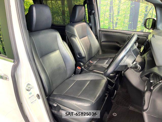 Toyota ESQUIRE 2018-01 8879649-7