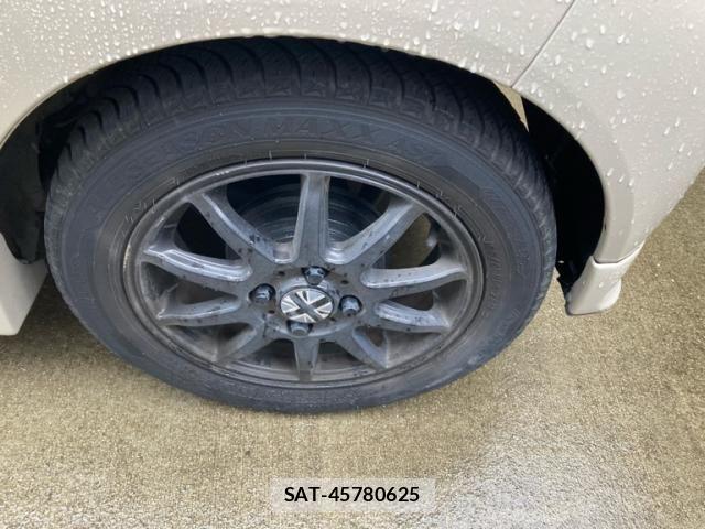 Daihatsu ESSE 2009-07 5867331-10