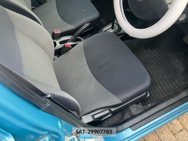 Daihatsu ESSE 2010-01 7562083-11