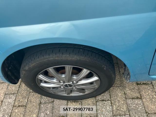 Daihatsu ESSE 2010-01 7562083-5