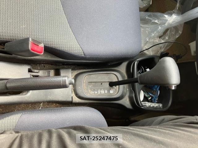 Daihatsu ESSE 2010-06 7562081-9