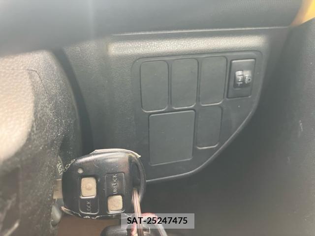 Daihatsu ESSE 2010-06 7562081-11