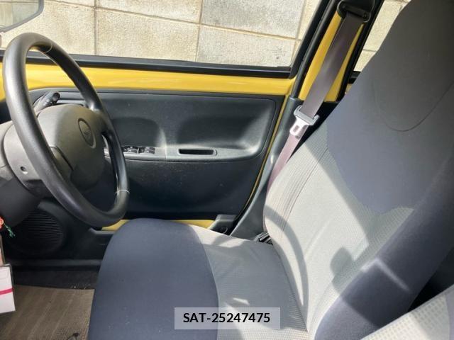 Daihatsu ESSE 2010-06 7562081-12