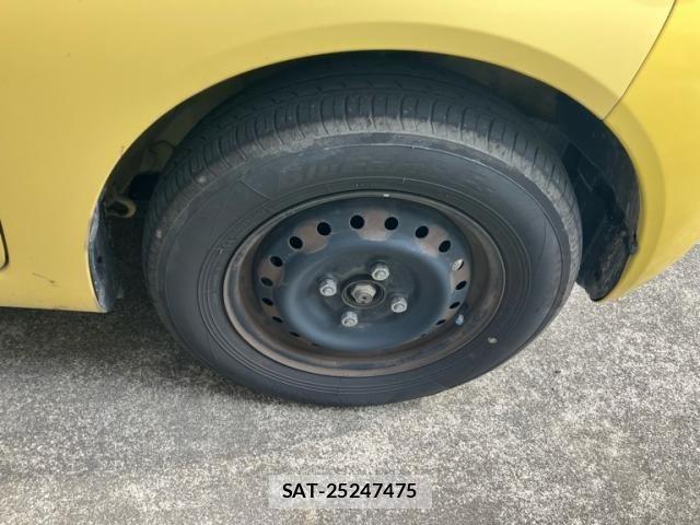 Daihatsu ESSE 2010-06 7562081-7