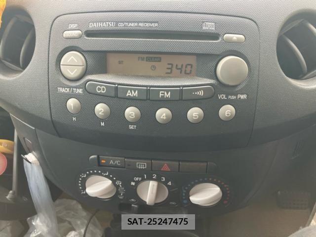 Daihatsu ESSE 2010-06 7562081-8