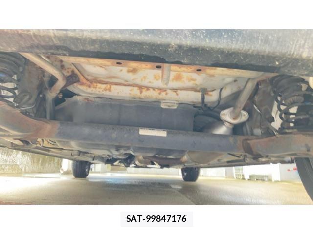 Daihatsu ESSE 2011-01 7616435-9