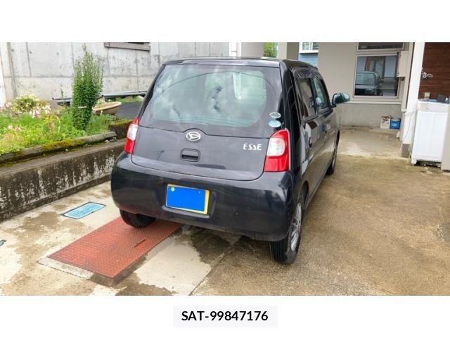 Daihatsu ESSE 2011-01 7616435-3