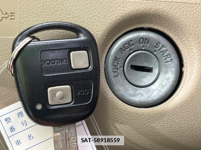 Daihatsu ESSE 2011-06 7723117-5