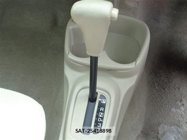 Daihatsu ESSE 2005-12 7784714-28