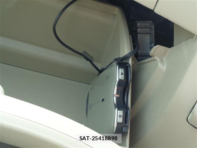 Daihatsu ESSE 2005-12 7784714-29