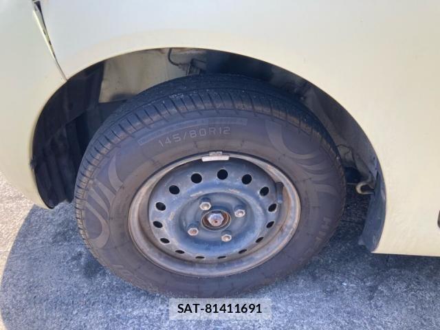 Daihatsu ESSE 2006-03 8073686-10