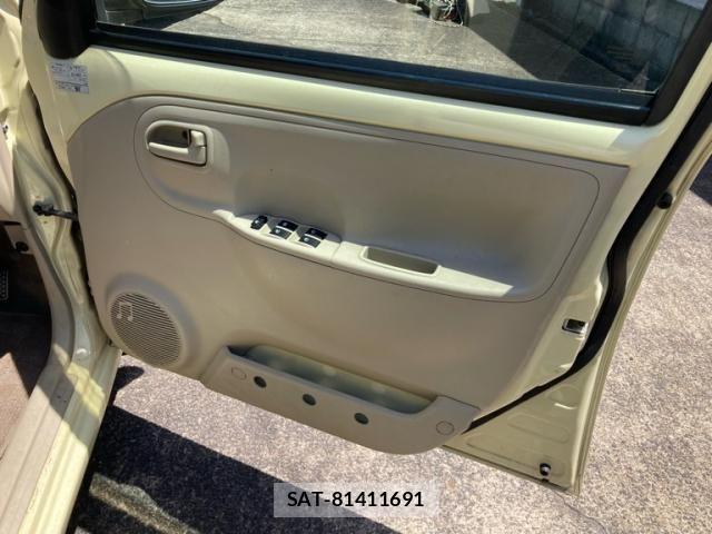 Daihatsu ESSE 2006-03 8073686-12