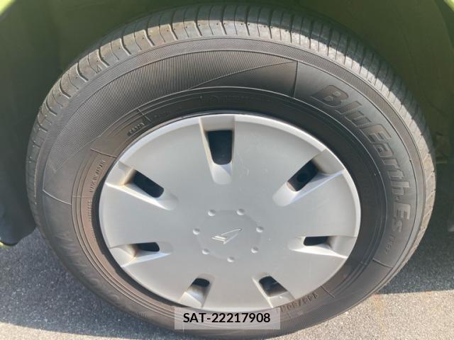 Daihatsu ESSE 2009-06 8129957-7