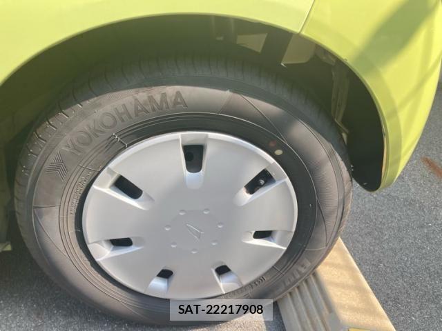 Daihatsu ESSE 2009-06 8129957-8