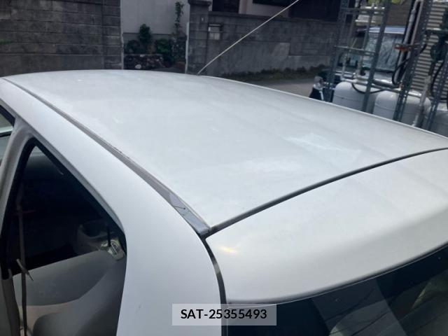 Daihatsu ESSE 2006-01 8129956-18